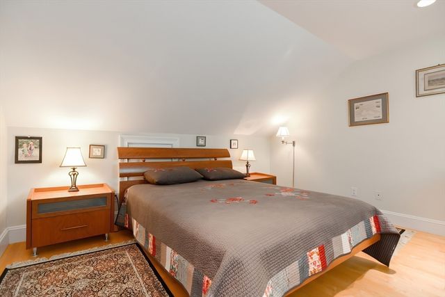 3 Forest St 3, Newton, MA 02461