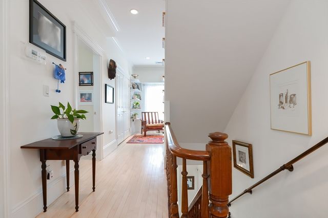 3 Forest St 3, Newton, MA 02461