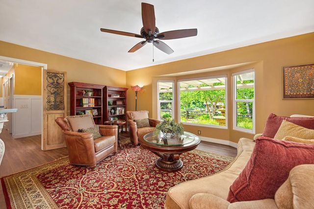 6200 Mahala Dr, Carmichael, CA 95608