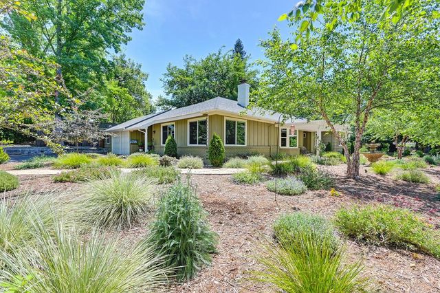 6200 Mahala Dr, Carmichael, CA 95608