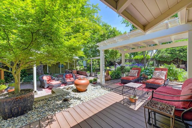 6200 Mahala Dr, Carmichael, CA 95608