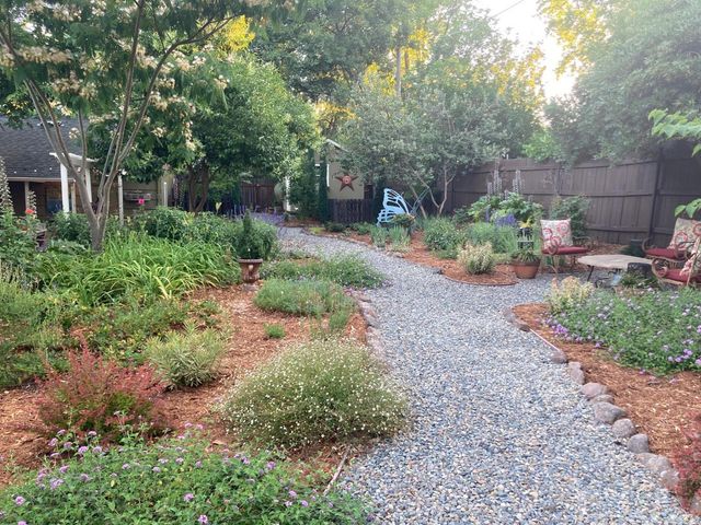 6200 Mahala Dr, Carmichael, CA 95608