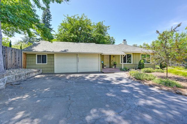 6200 Mahala Dr, Carmichael, CA 95608