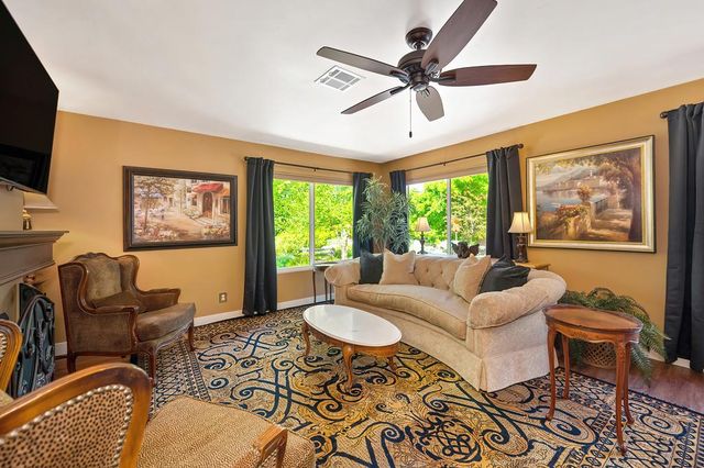 6200 Mahala Dr, Carmichael, CA 95608