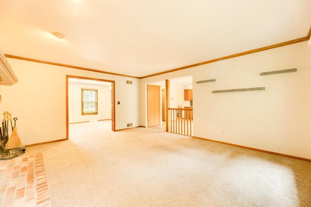 W264N6615 Hillview DRIVE, Lisbon, WI 53089