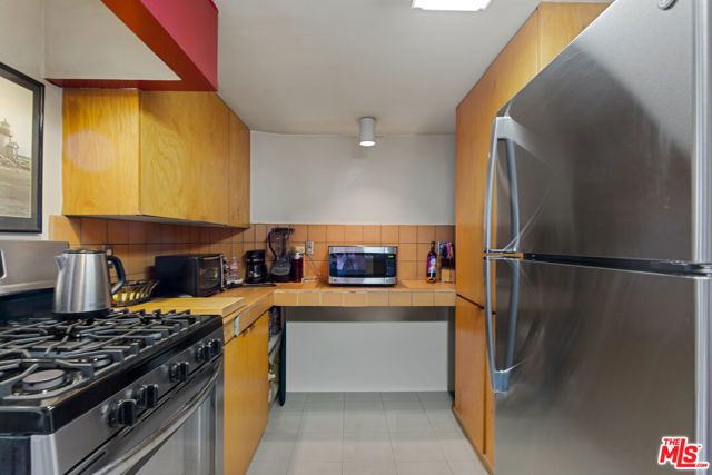 4455 Los Feliz Boulevard 1105, Los Angeles, CA 90027