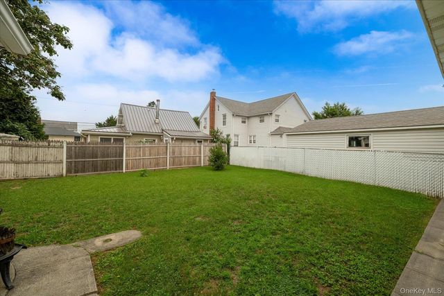 303 Oceanside Parkway, Oceanside, NY 11572