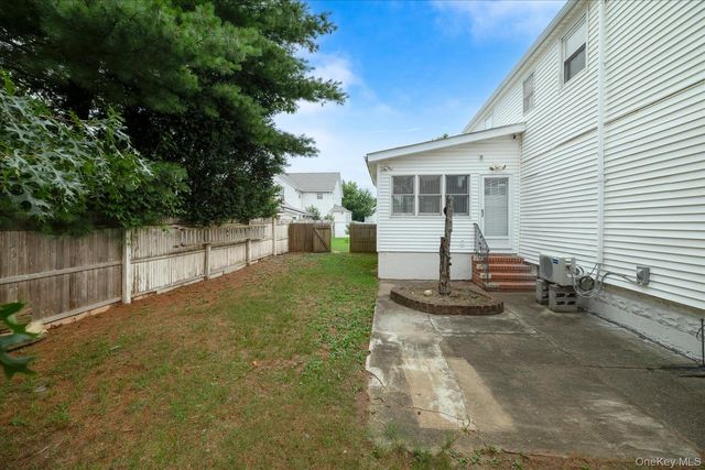 303 Oceanside Parkway, Oceanside, NY 11572