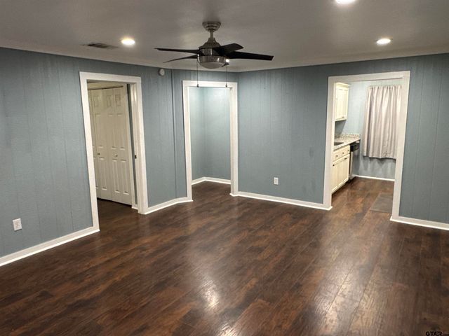 511 W Redwood, Campbell, TX 75422