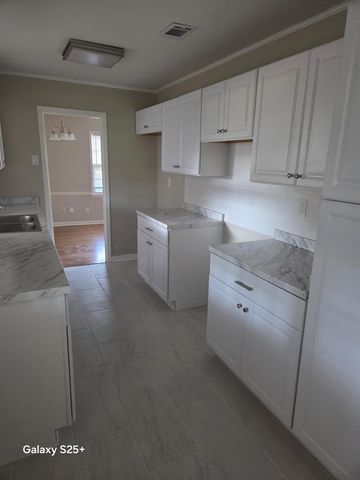 4928 WILLOW RD, Memphis, TN 38117