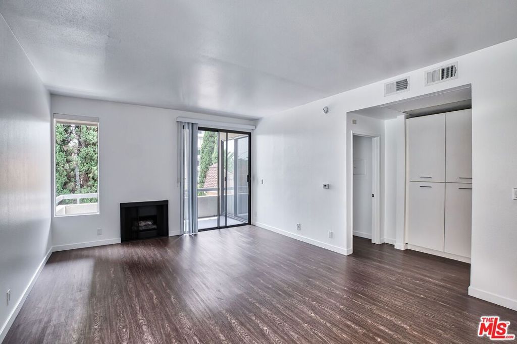 1912 Whitley Avenue, Los Angeles, CA 90068 — photo 4