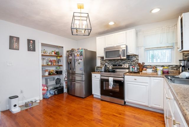 142 Brookline St, Lynn, MA 01902