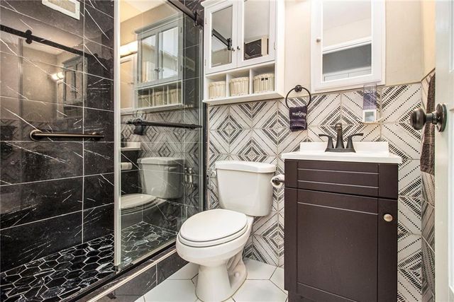 300 W Peachtree Street 21K, Atlanta, GA 30305