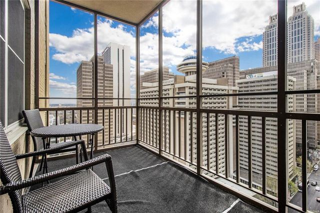 300 W Peachtree Street 21K, Atlanta, GA 30305