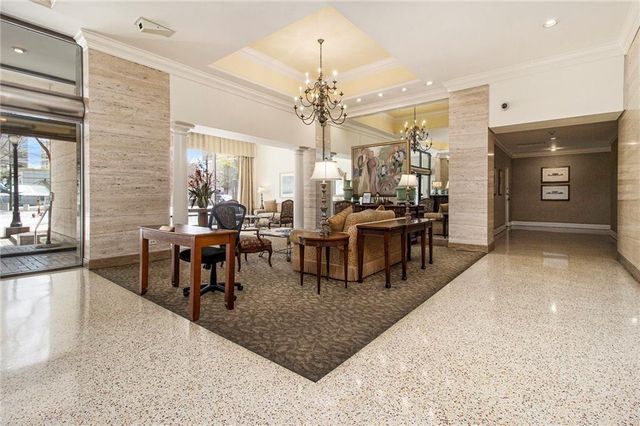 300 W Peachtree Street 21K, Atlanta, GA 30305