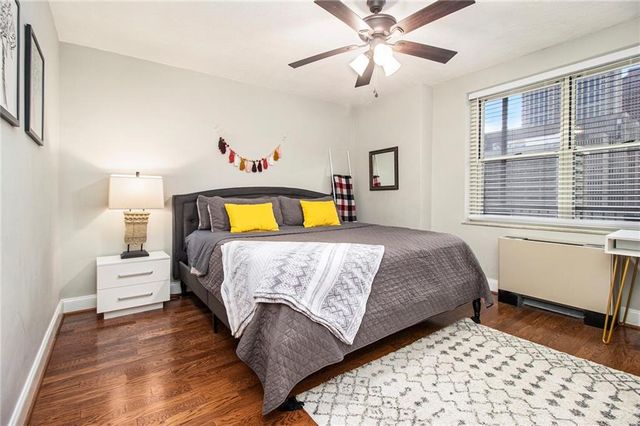 300 W Peachtree Street 21K, Atlanta, GA 30305