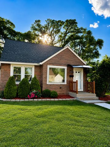 2842 Rhodes Avenue, Melrose Park, IL 60164