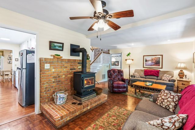 7904 Mr. Bert Road, Hiawassee, GA 30546