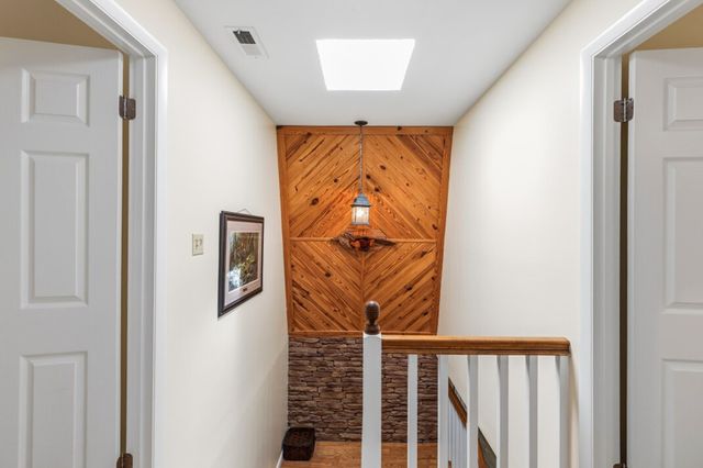 7904 Mr. Bert Road, Hiawassee, GA 30546