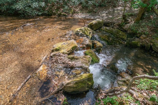 7904 Mr. Bert Road, Hiawassee, GA 30546