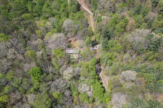 7904 Mr. Bert Road, Hiawassee, GA 30546