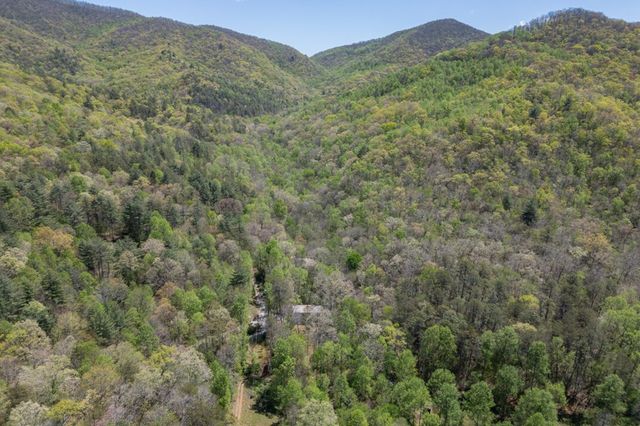 7904 Mr. Bert Road, Hiawassee, GA 30546
