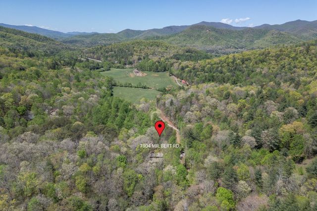 7904 Mr. Bert Road, Hiawassee, GA 30546