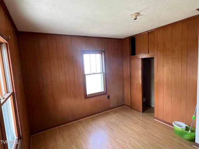 907 Riverside Avenue, Kingsport, TN 37660