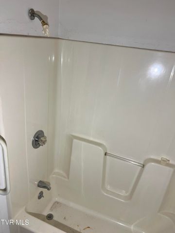 907 Riverside Avenue, Kingsport, TN 37660