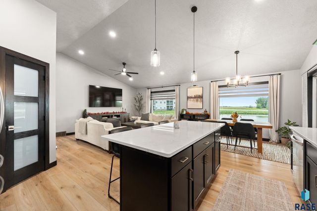 3513 E Sage Grass St Street, Sioux Falls, SD 57108