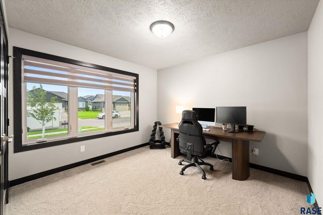 3513 E Sage Grass St Street, Sioux Falls, SD 57108