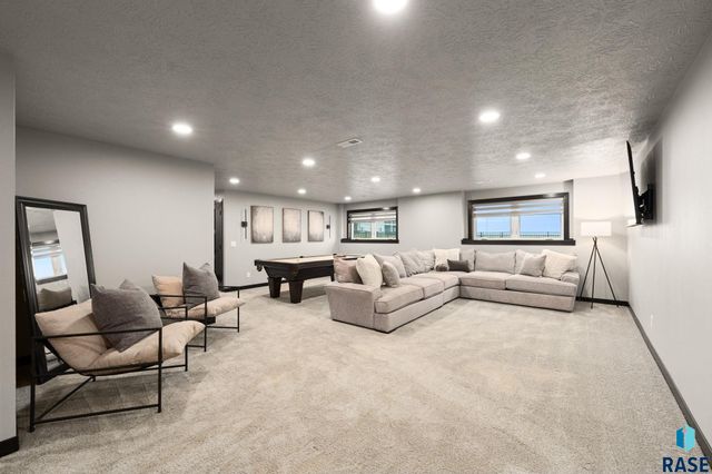 3513 E Sage Grass St Street, Sioux Falls, SD 57108