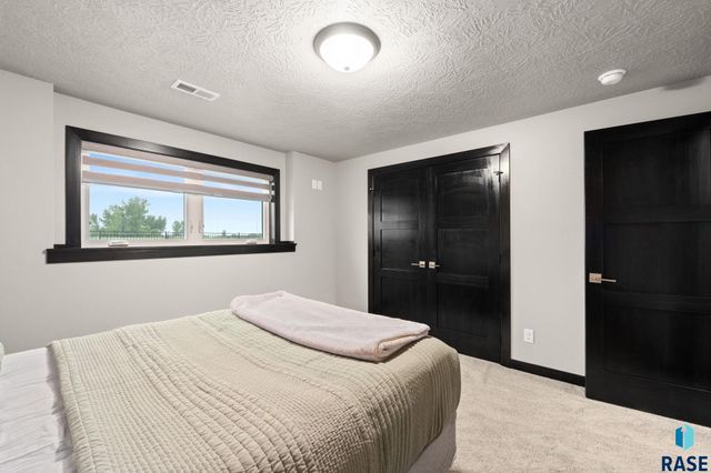 3513 E Sage Grass St Street, Sioux Falls, SD 57108