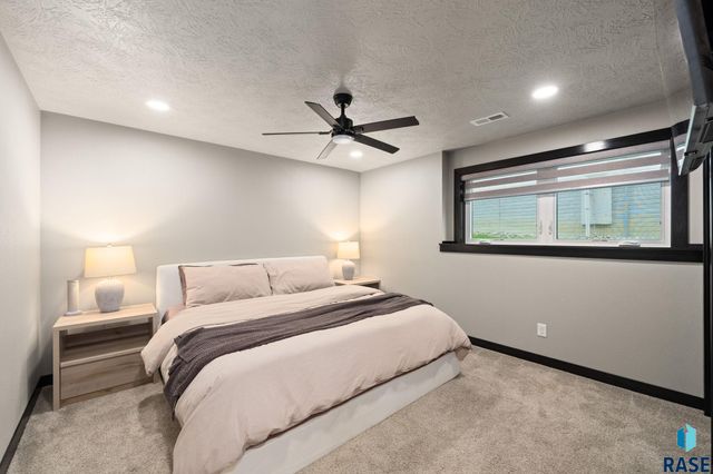 3513 E Sage Grass St Street, Sioux Falls, SD 57108