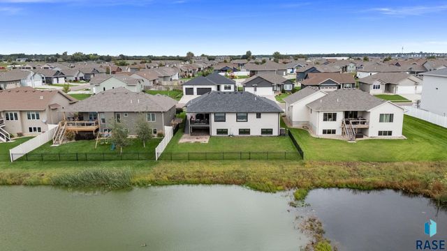 3513 E Sage Grass St Street, Sioux Falls, SD 57108