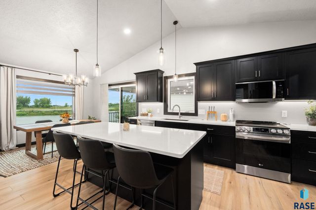 3513 E Sage Grass St Street, Sioux Falls, SD 57108