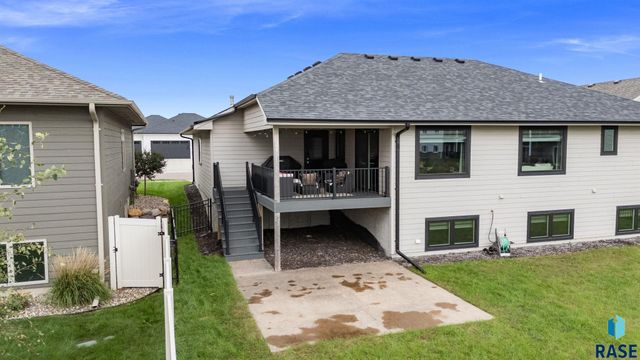 3513 E Sage Grass St Street, Sioux Falls, SD 57108