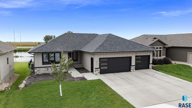 3513 E Sage Grass St Street, Sioux Falls, SD 57108