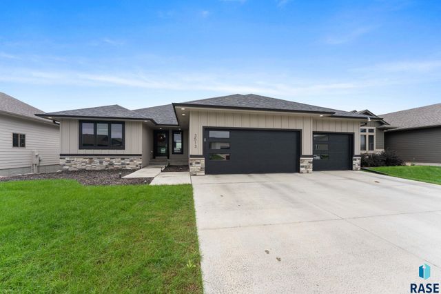 3513 E Sage Grass St Street, Sioux Falls, SD 57108