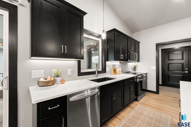 3513 E Sage Grass St Street, Sioux Falls, SD 57108