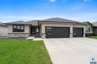 3513 E Sage Grass St Street, Sioux Falls, SD 57108