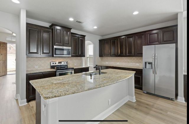 4201 Oak Bluff Drive, Melissa, TX 75454