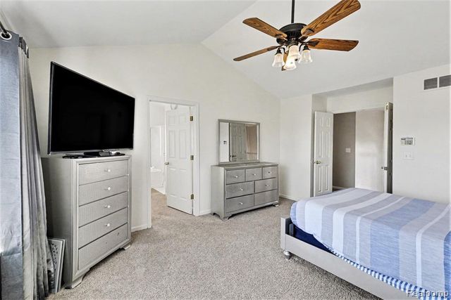 13805 Pond Bluff Drive, Van Buren, MI 48111