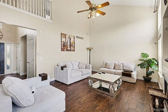 13805 Pond Bluff Drive, Van Buren, MI 48111