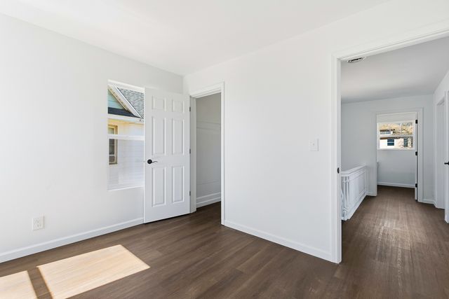 2015 W 5th Street, Davenport, IA 52802