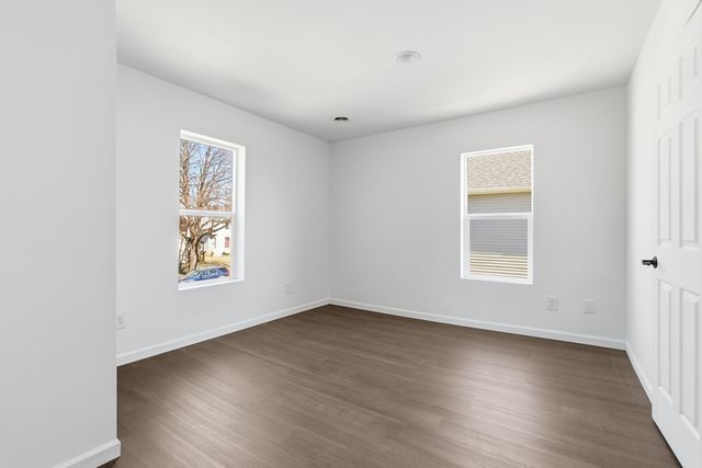 2015 W 5th Street, Davenport, IA 52802