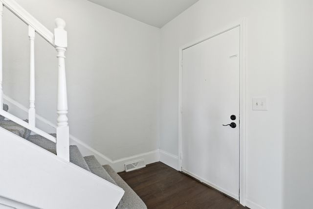 2015 W 5th Street, Davenport, IA 52802