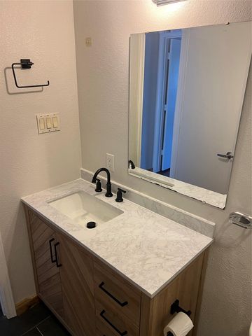 5100 Bruning Ave 101, Austin, TX 78751