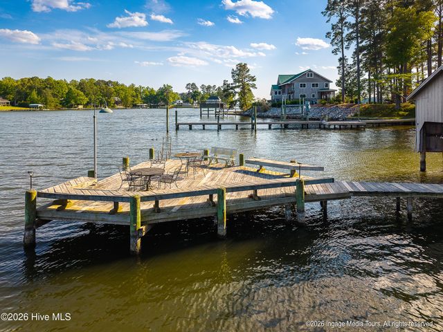 423 Handy'S Point Lane, Bath, NC 27808