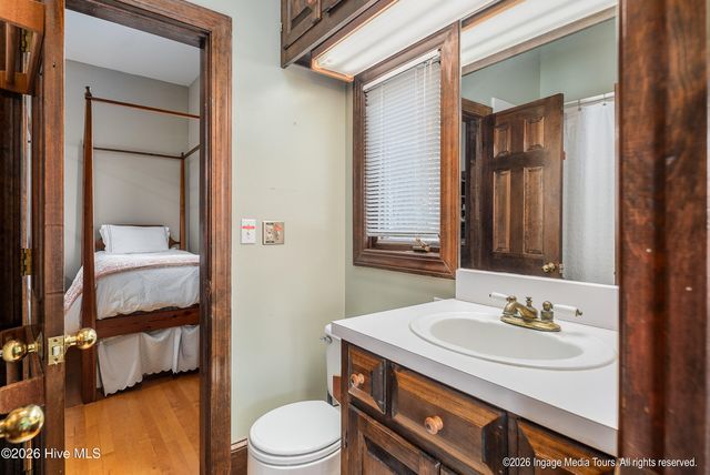 423 Handy'S Point Lane, Bath, NC 27808